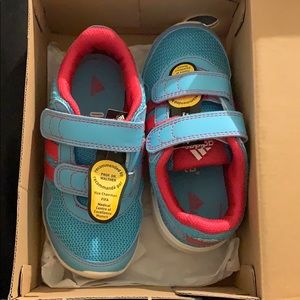 Adidas Kids STA Fluid 2 CF Size 9 Kids